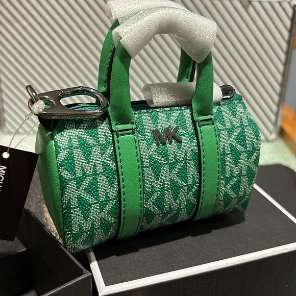 Other - 🎁NWT: MK coin mini purse/ keychain
